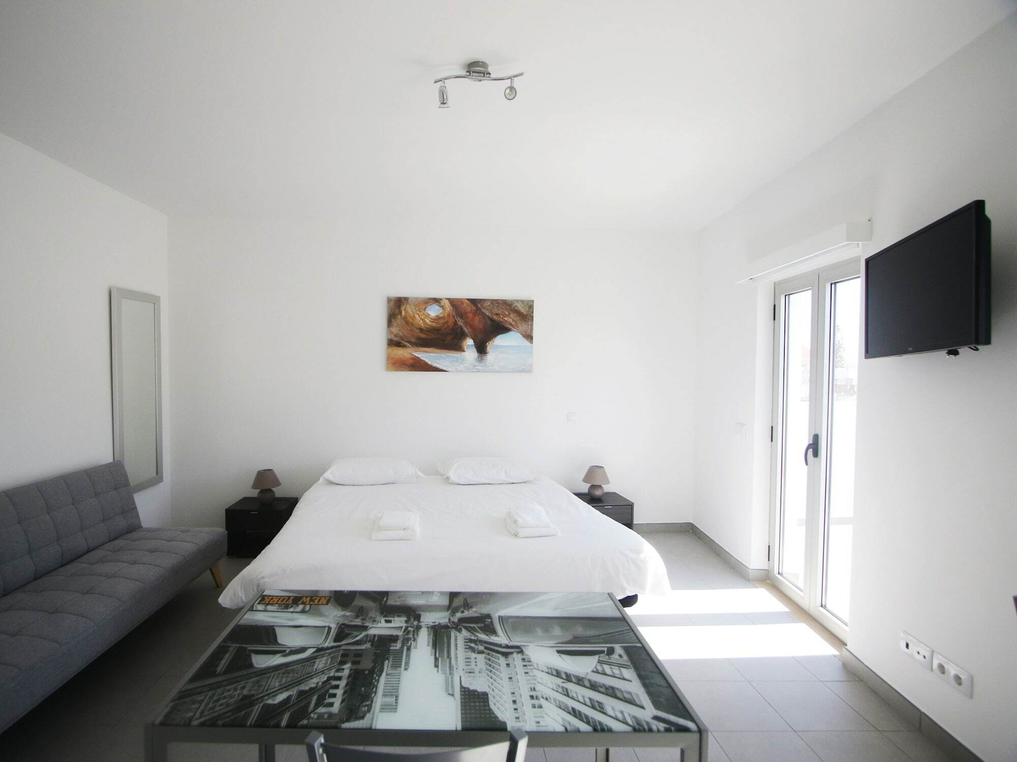 Guest House Lovely Swan Lagos Exterior foto